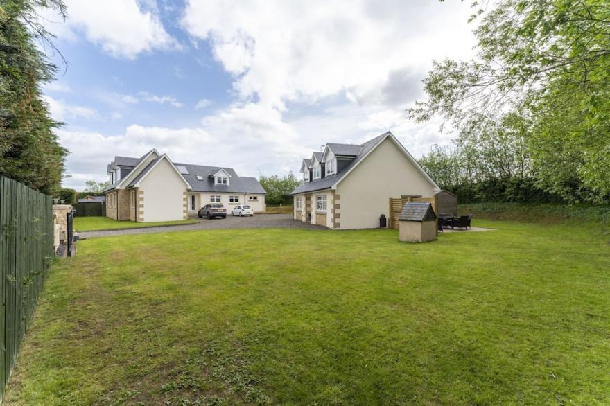 Higginsneuk -  a cottage that sleeps 4 guests  in 2 bedrooms