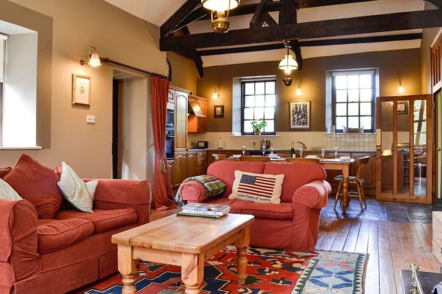 3 bedroom accommodation in Penallt, near Monmouth