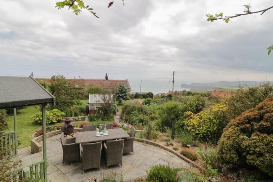 WALKERS HALT, pet friendly, country holiday cottage in Staithes