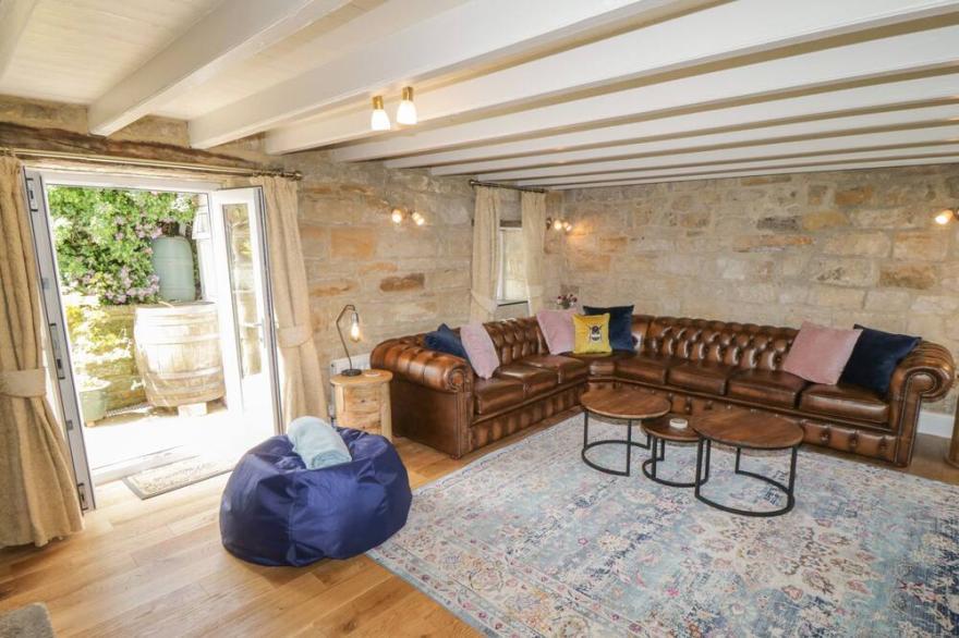 WALKERS HALT, pet friendly, country holiday cottage in Staithes