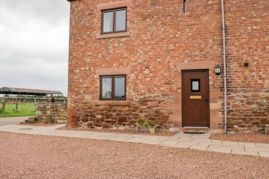 VALLUM, pet friendly, character holiday cottage in Brampton, Cumbria