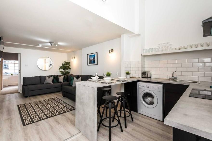 Host Apartments | Duke St Townhouse apartments