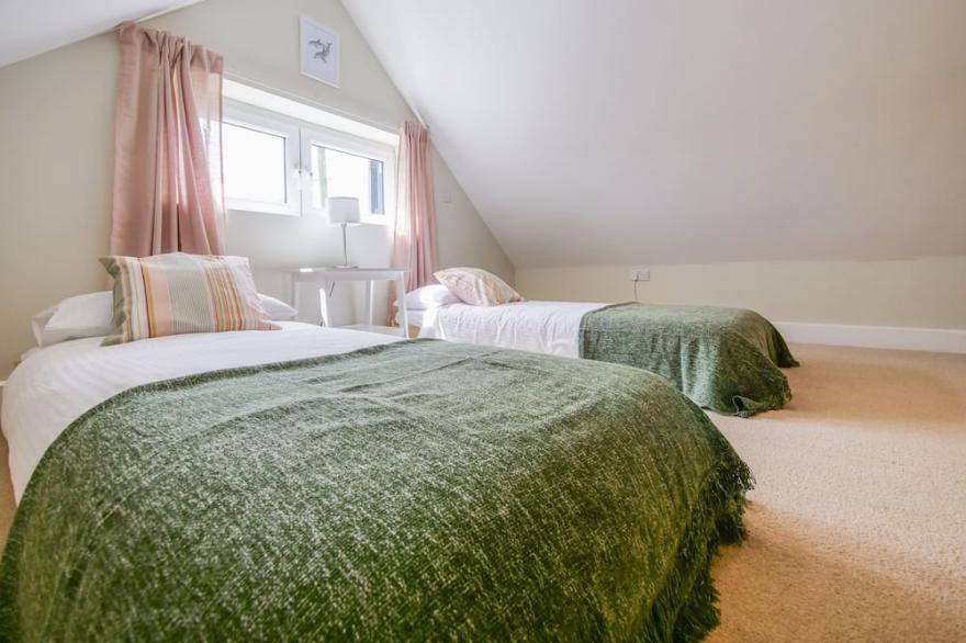 Self contained annex set in peaceful countryside close to the beach