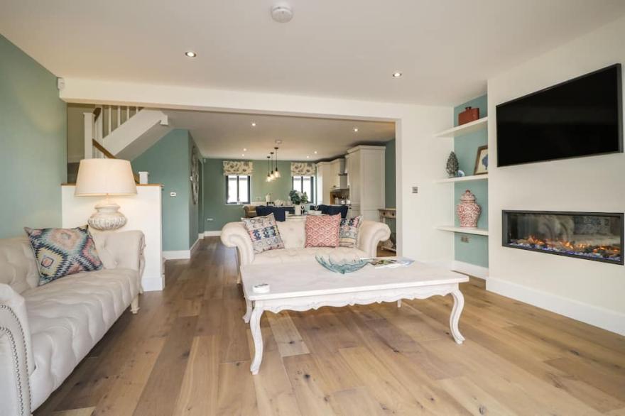 TARN END COTTAGES 12, family friendly in Brampton, Cumbria