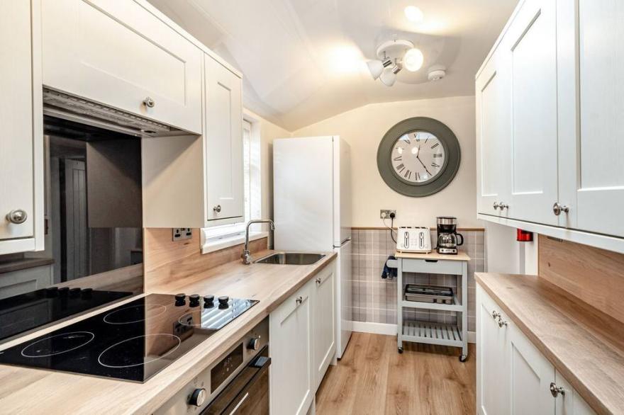 4 bedroom accommodation in Girvan