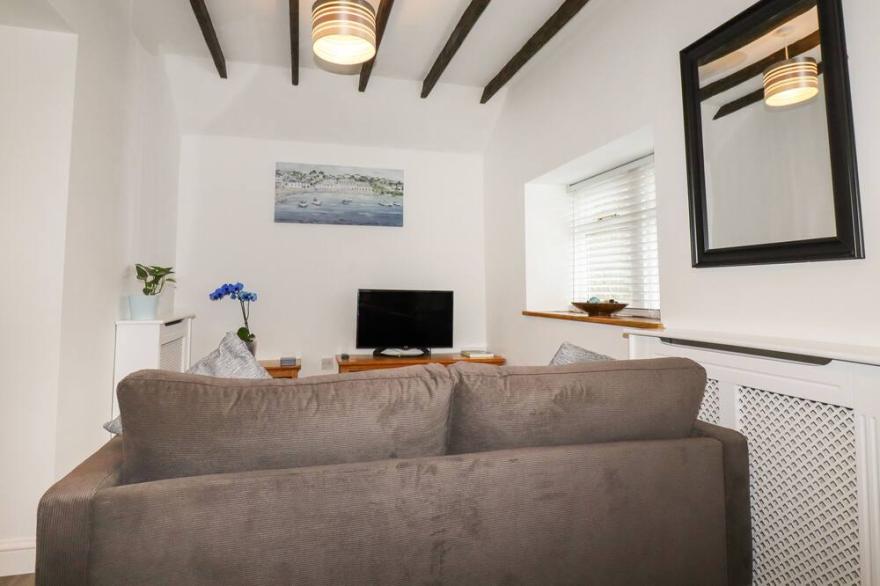 HELIGAN COTTAGE, pet friendly, with a garden in Mevagissey