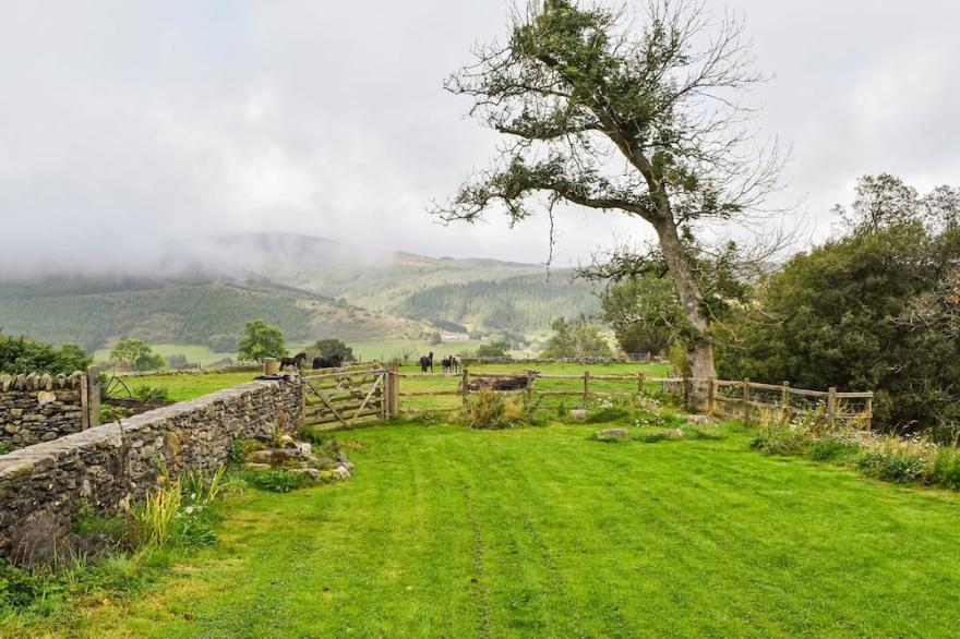 4 bedroom accommodation in Penmachno