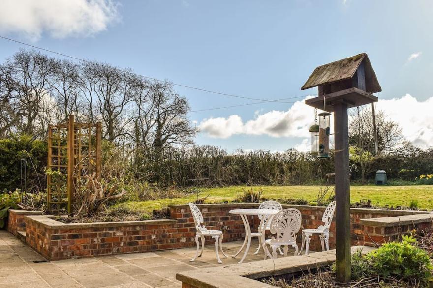 2 bedroom accommodation in Ashbourne