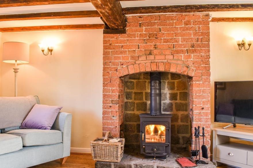 2 bedroom accommodation in Ashbourne