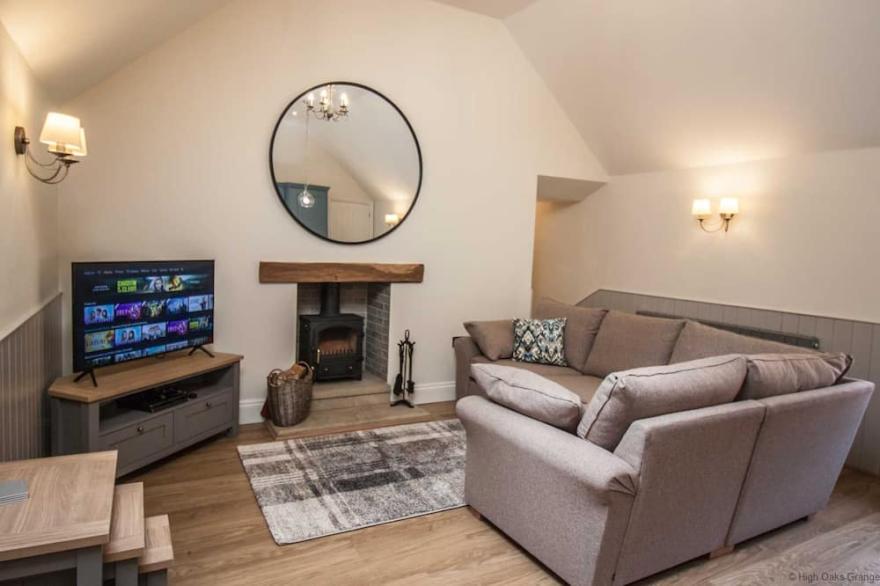 Farndale Cottage | sleeps 4 - Hot Tub, Dog Friendly - 5* Gold Award
