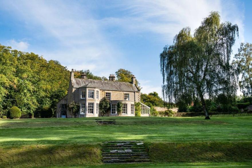 HONEYSTONE HOUSE - 5.5 miles from Hexham and 6 miles from Corbridge