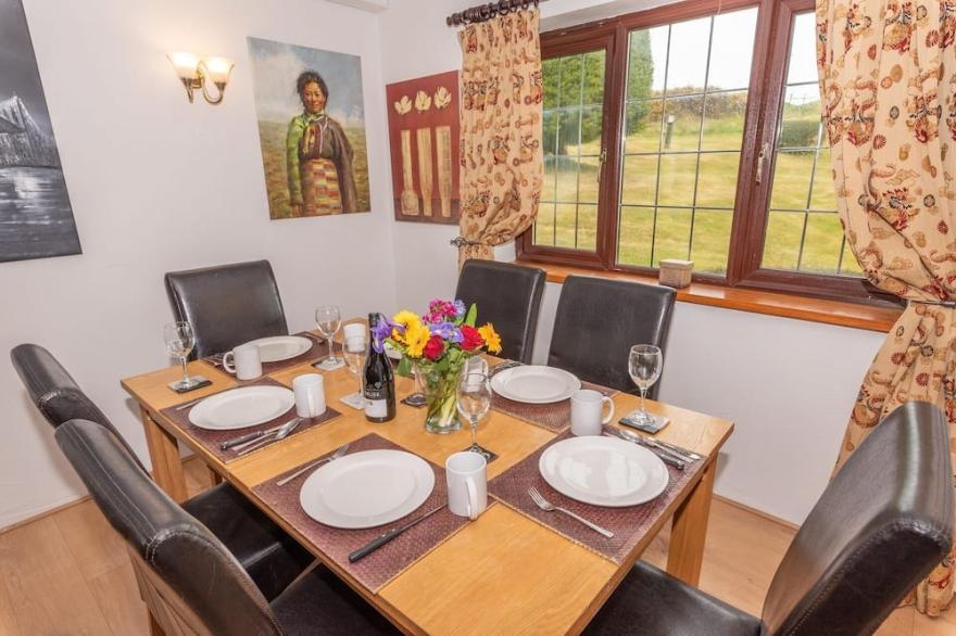 Hopes Haven - Three Bedroom House, Sleeps 6