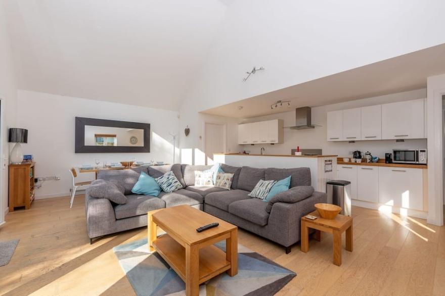 Seashells - Three Bedroom House, Sleeps 6