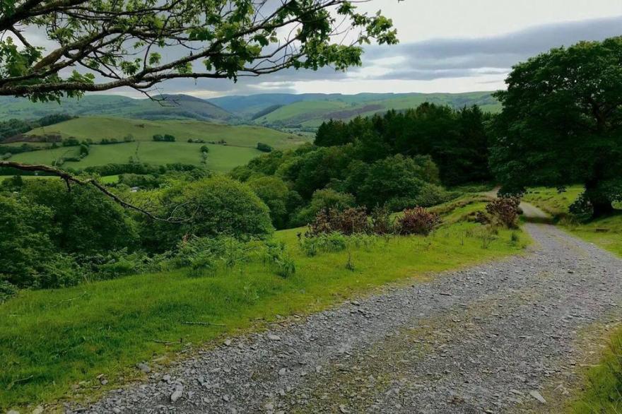 2 bedroom accommodation in Machynlleth