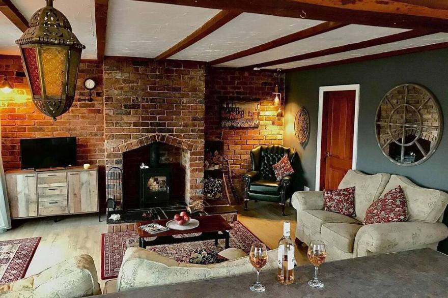 2 bedroom accommodation in Machynlleth