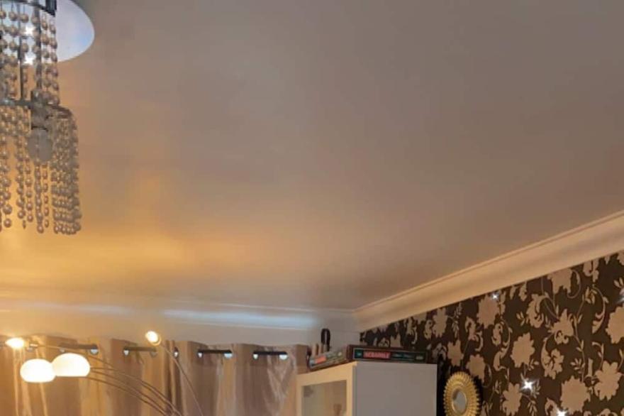 Lovely 2 Bed Flat-Apt in East London- Nice Estate.