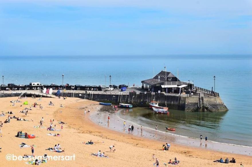 Serenity by the Sea - Broadstairs