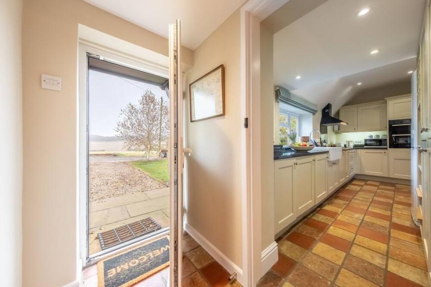 Pretty Victorian semi-detached cottage