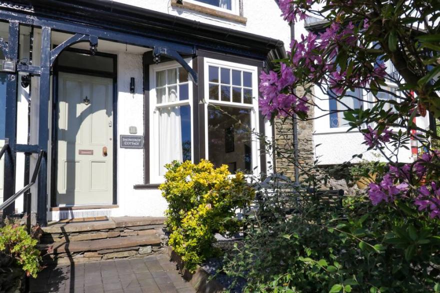 SNOWDROP COTTAGE, family friendly in Bowness-On-Windermere