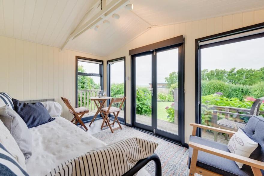 The Cow Shed - Three Bedroom House, Sleeps 6