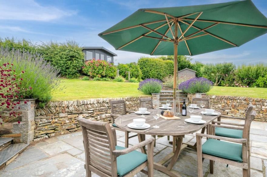 The Cow Shed - Three Bedroom House, Sleeps 6
