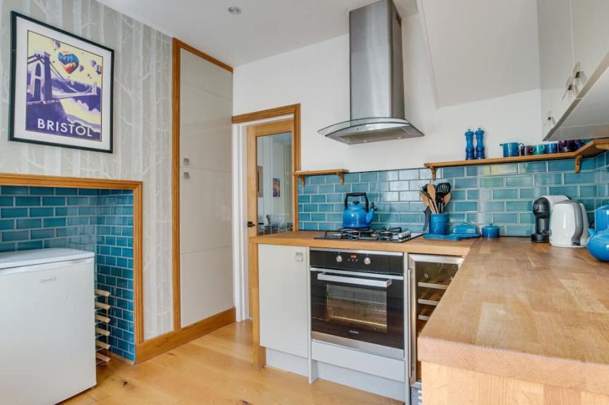 Number 2 Townstal - Two Bedroom House, Sleeps 4