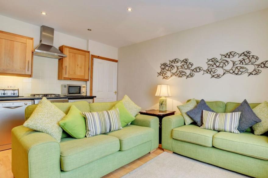 Sea Holly - Two Bedroom Apartment, Sleeps 4