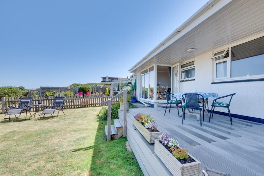 Island View - Three Bedroom House, Sleeps 5