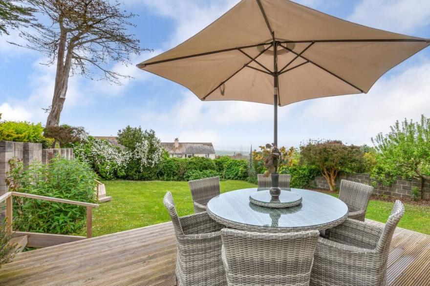 Ecila - Three Bedroom House, Sleeps 5