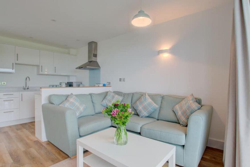 5 Ocean Reach - Two Bedroom House, Sleeps 4