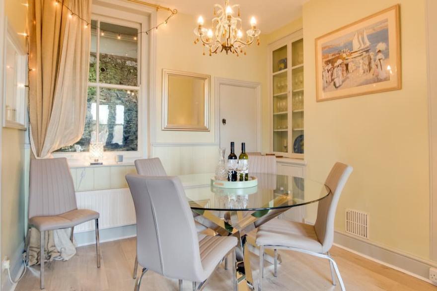 Dart About - Three Bedroom House, Sleeps 5