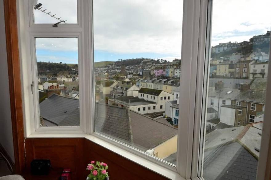 Number 17 - Three Bedroom House, Sleeps 6