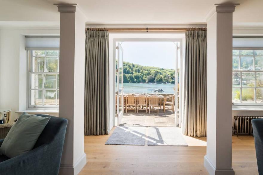 Ravenswell - Six Bedroom House, Sleeps 12