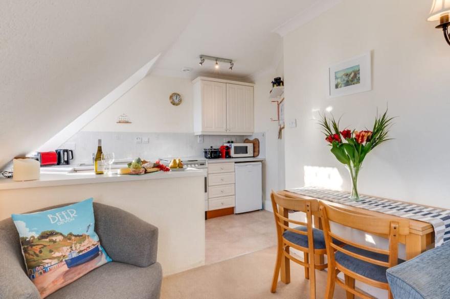 Sea View - One Bedroom Apartment, Sleeps 2