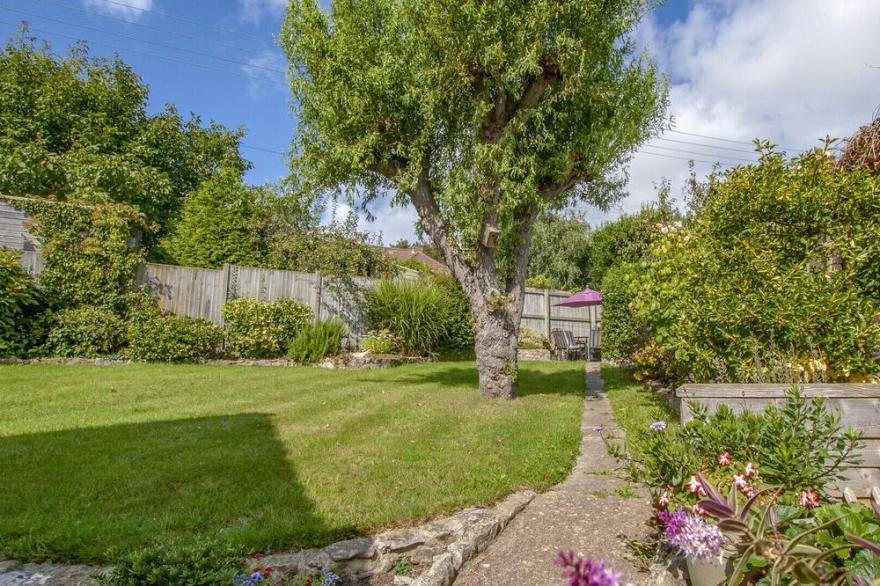 The Orchard - Three Bedroom House, Sleeps 6