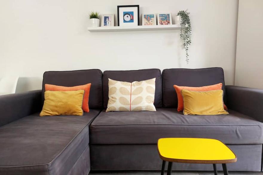 Sunnyside Studio with private patio