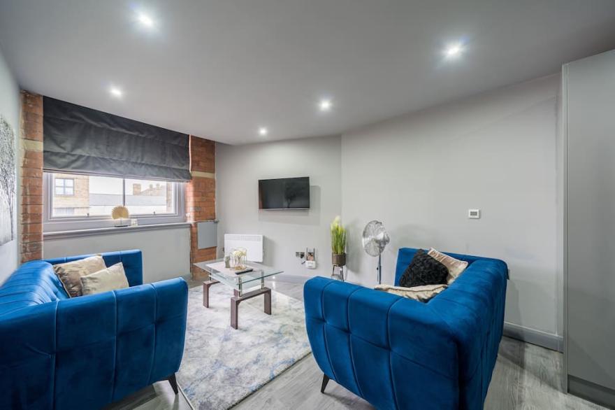 One Bedroom Deluxe Apartment with Bath