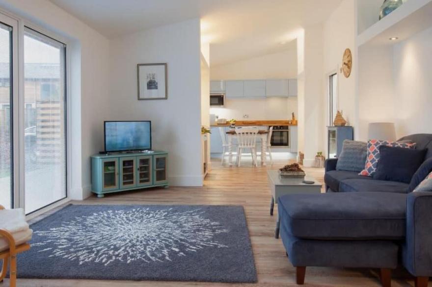 Hygge House - Two Bedroom House, Sleeps 4