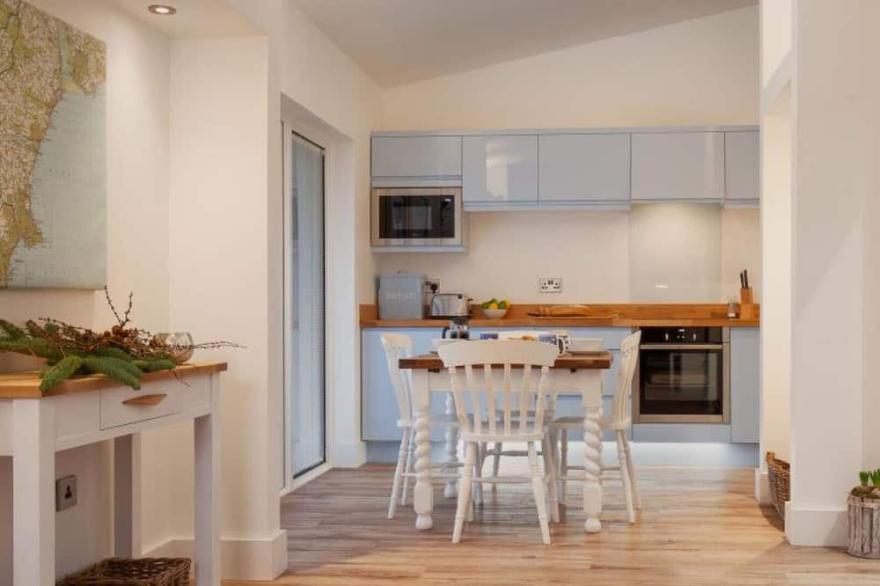 Hygge House - Two Bedroom House, Sleeps 4
