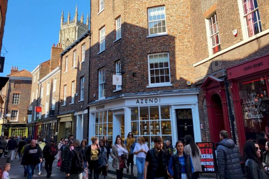 50a Low Petergate - Four Bedroom House, Sleeps 8