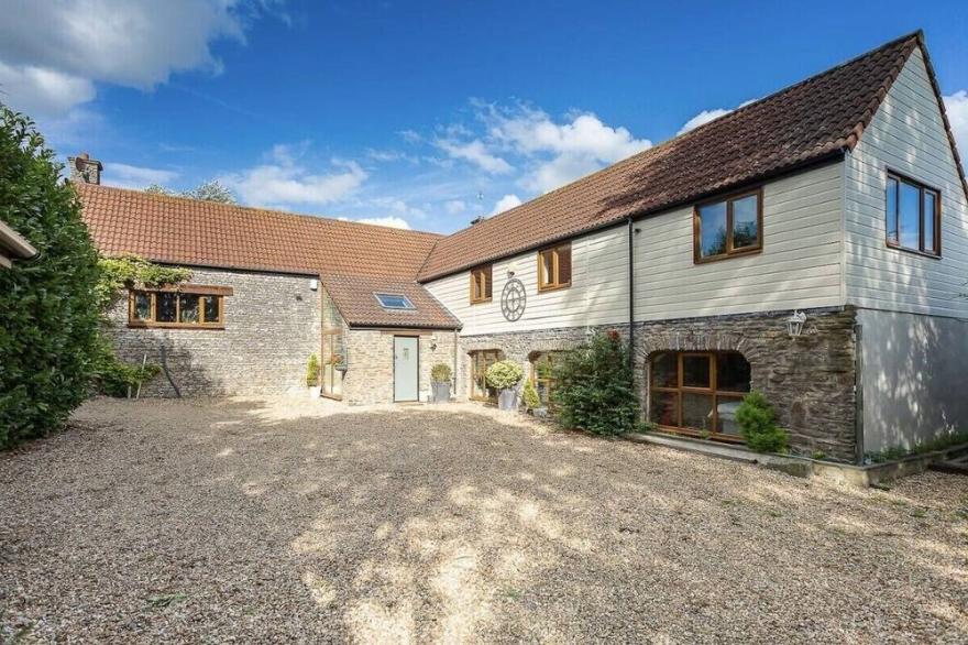 Luxury Detached Farmhouse Idyllic Rural Location (Hot Tub)