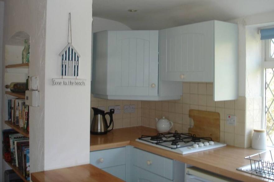 Cottage With Stunning Views Across Whitby Harbour And The North York Moors.