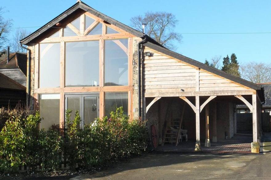 Beautiful Barn With Outstanding Views And High Quality Facilities