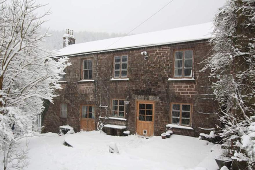 Cottage With Views Of Forest Of Dean