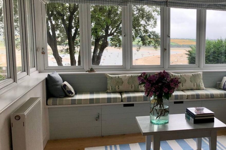 Beautiful Self Catering Luxury Self Catering Accommodation In Rock Sleeping 12