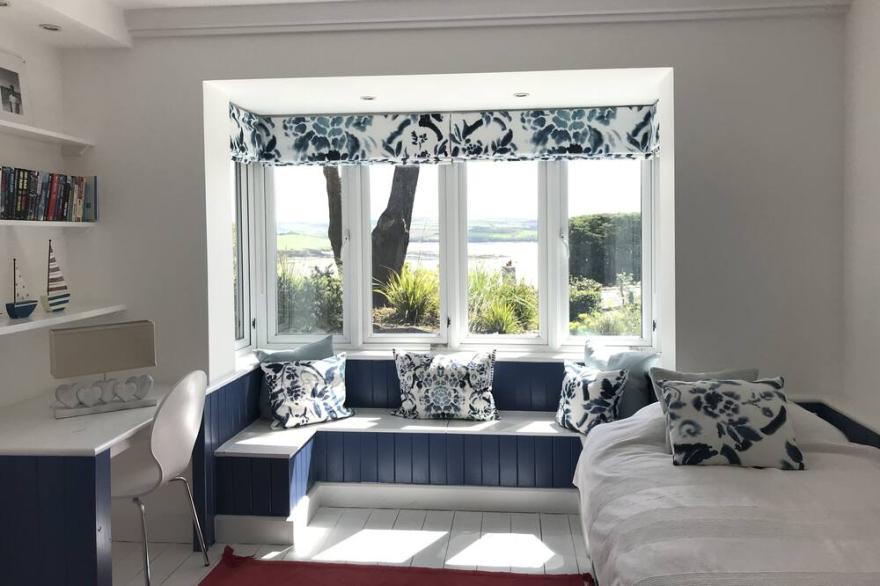 Beautiful Self Catering Luxury Self Catering Accommodation In Rock Sleeping 12