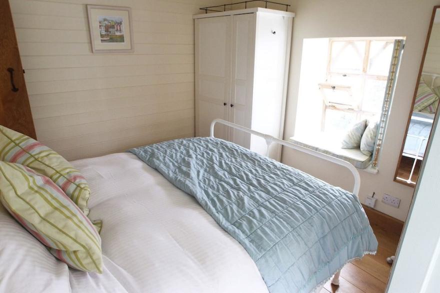 Spacious Chapel Conversion With Sea Views In A Traffic Free Environment