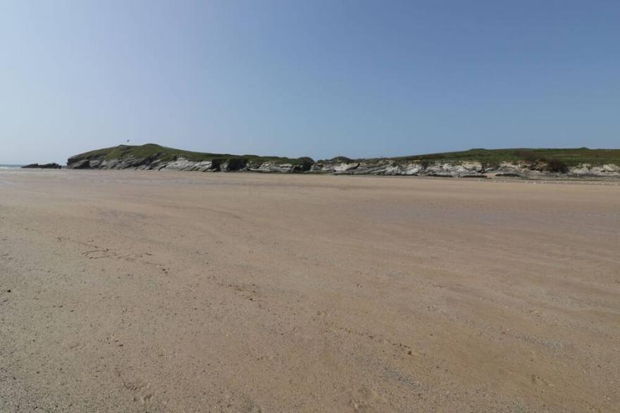 LITTLE PRICKLE, character holiday cottage in Quintrell Downs