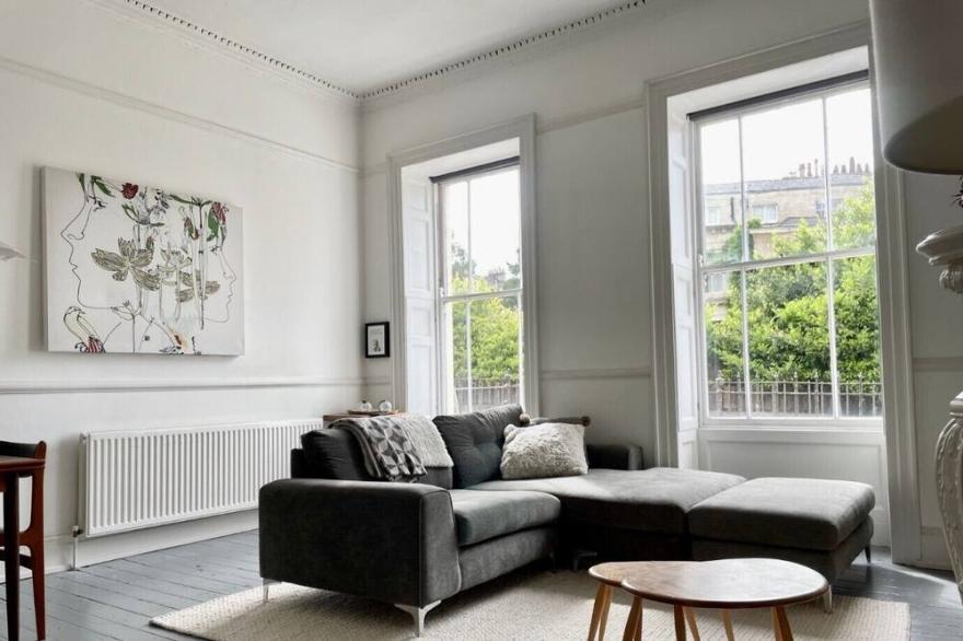 Grand & Graceful One Bed Flat in Clifton Village