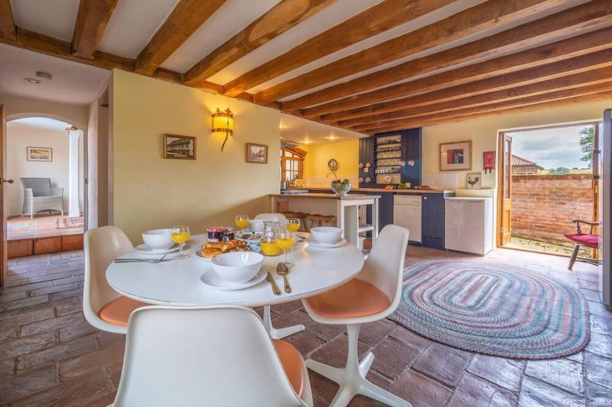 Large barn conversion in a rural stud with a swimming pool - The Old Barn